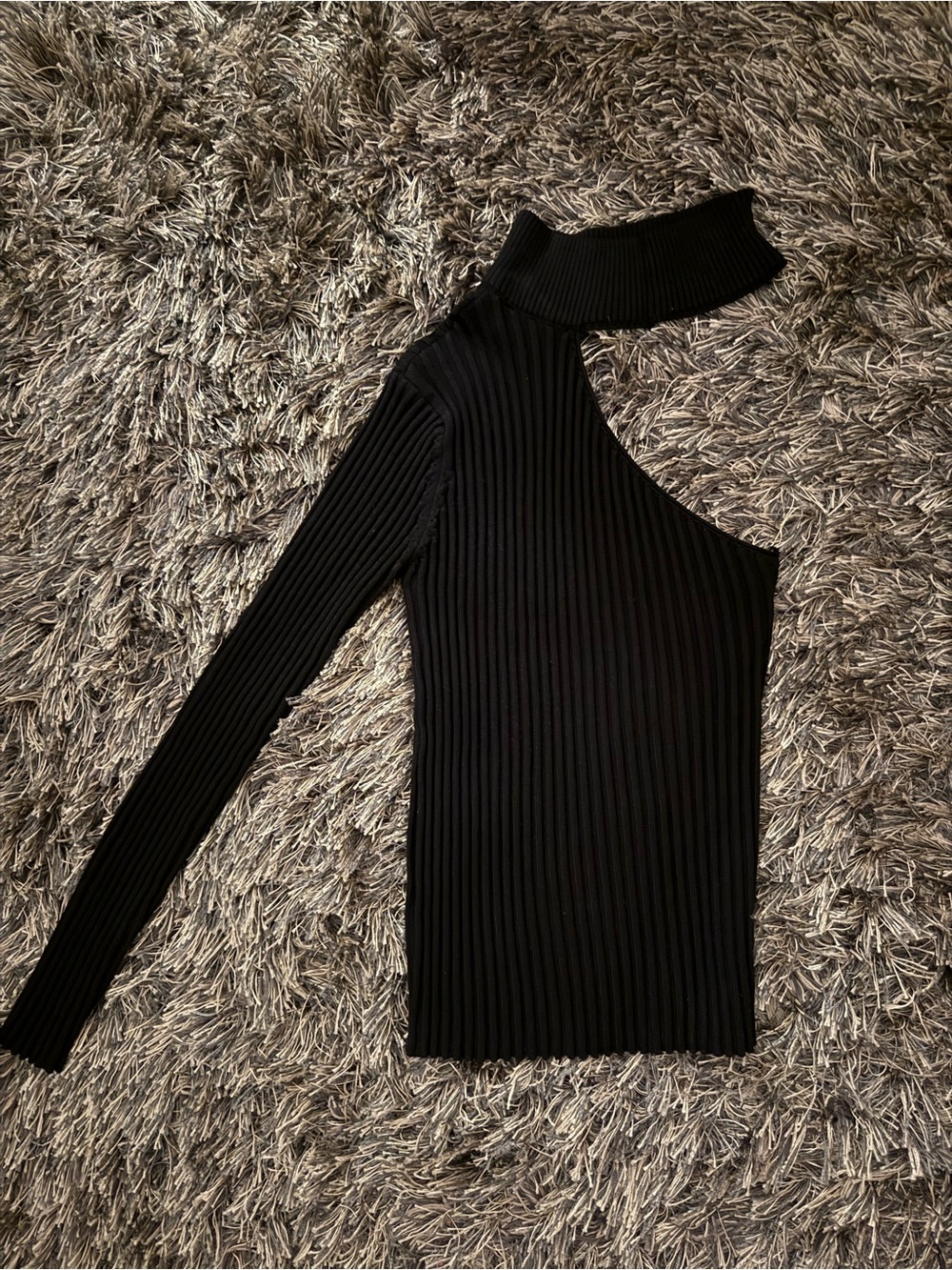 Lulu's Black One-Shoulder Ribbed Long Sleeve Top